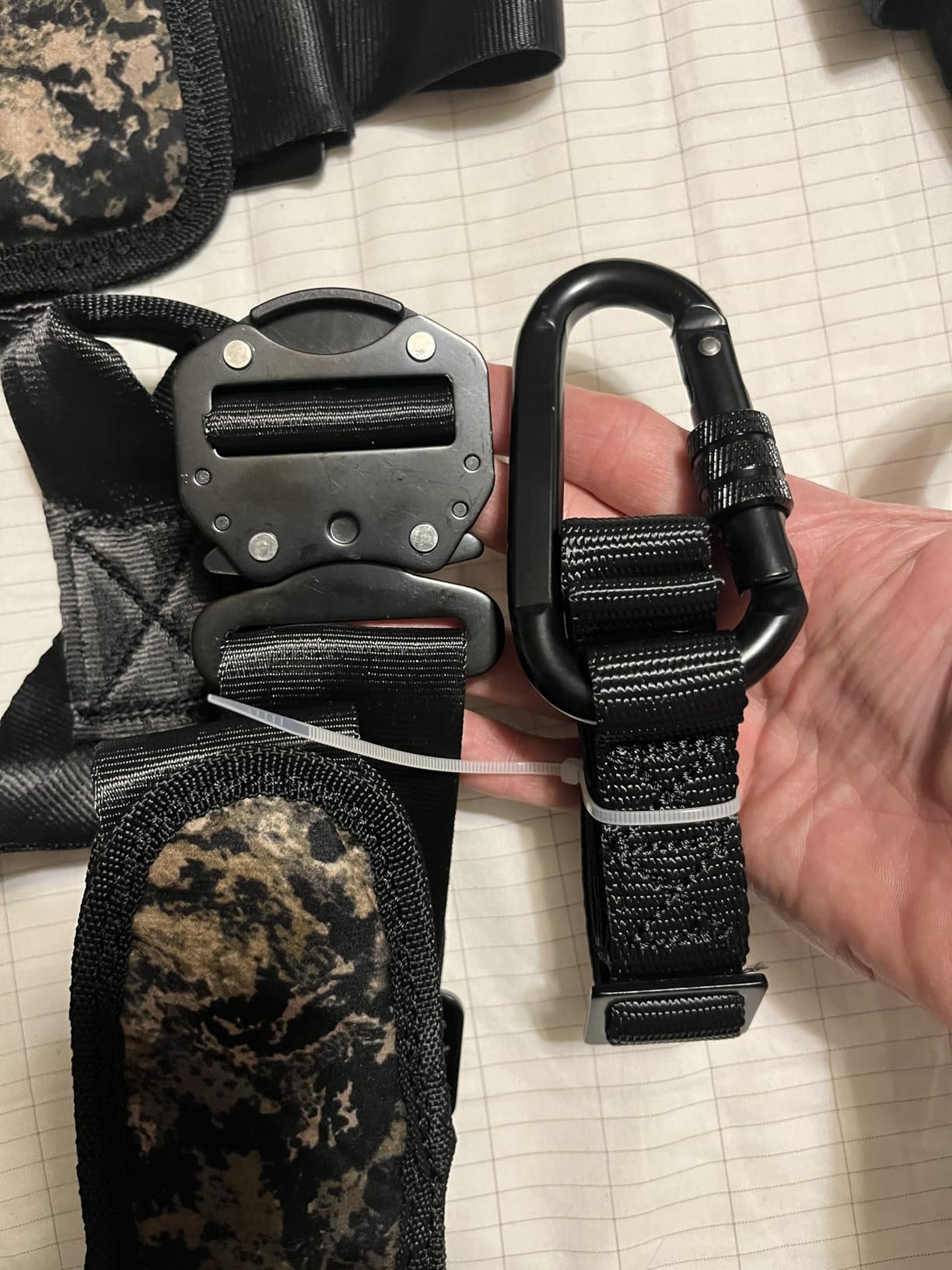UIIHUNT Tree Stand Harness, Adjustable Hunter Safety Harness for Deer Stand Hunting, Comfortable Treestand Harness customer photo 2
