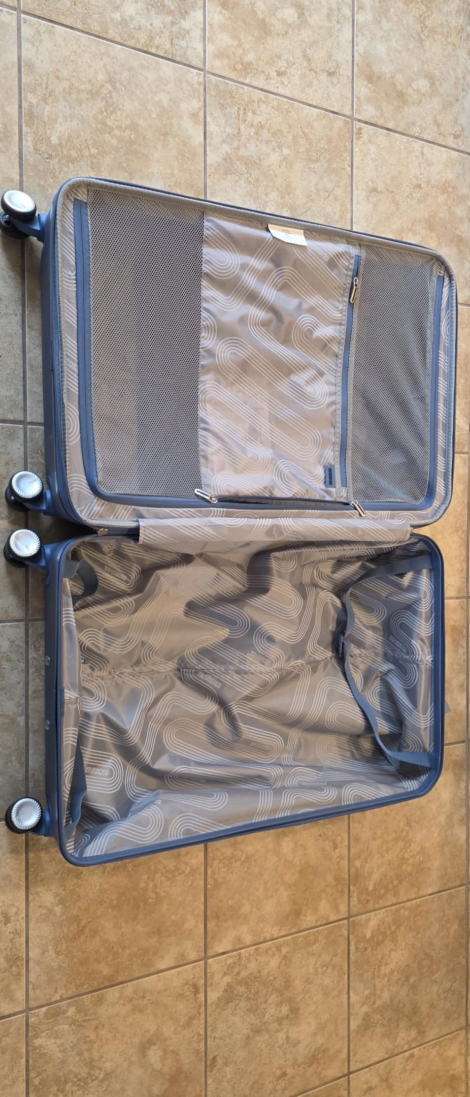 American Tourister Stratum 3.0 Carry-On Spinner, Airline Approved, Durable Hardside Luggage, Expands 1.5