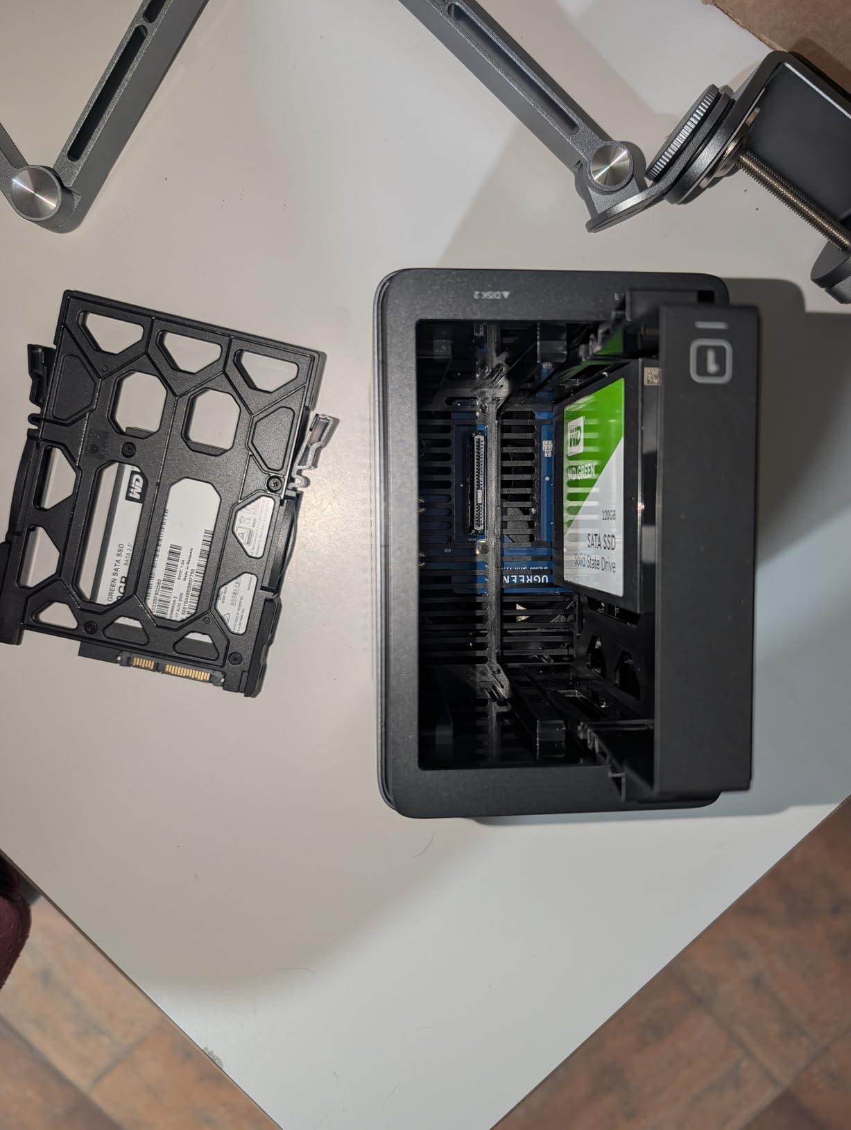 UGREEN NAS DH2300 2-Bay for Beginners & Personal Users, Phone Backup customer photo 2