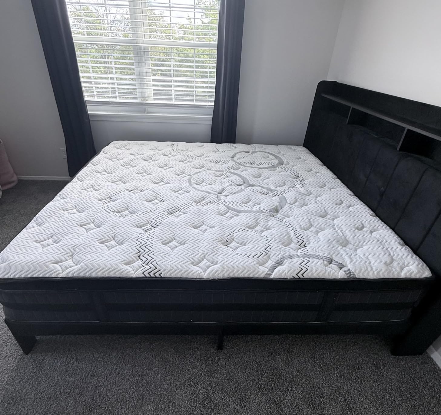 Queen Mattress, 12 Inch Hybrid Queen Size Mattress in a Box, Medium Firm, Memory Foam & Pocketed Springs, Pressure Relief, CertiPUR-US Certified& Fiberglass Free, Motion Isolation, 365-Night Trial customer photo 1