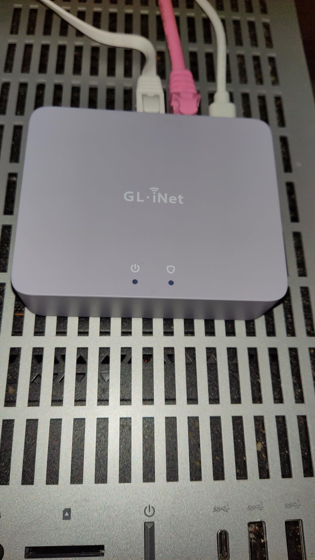 GL.iNet GL-MT5000 Brume 3 Wired VPN Security Gateway NO Wi-Fi customer photo 1
