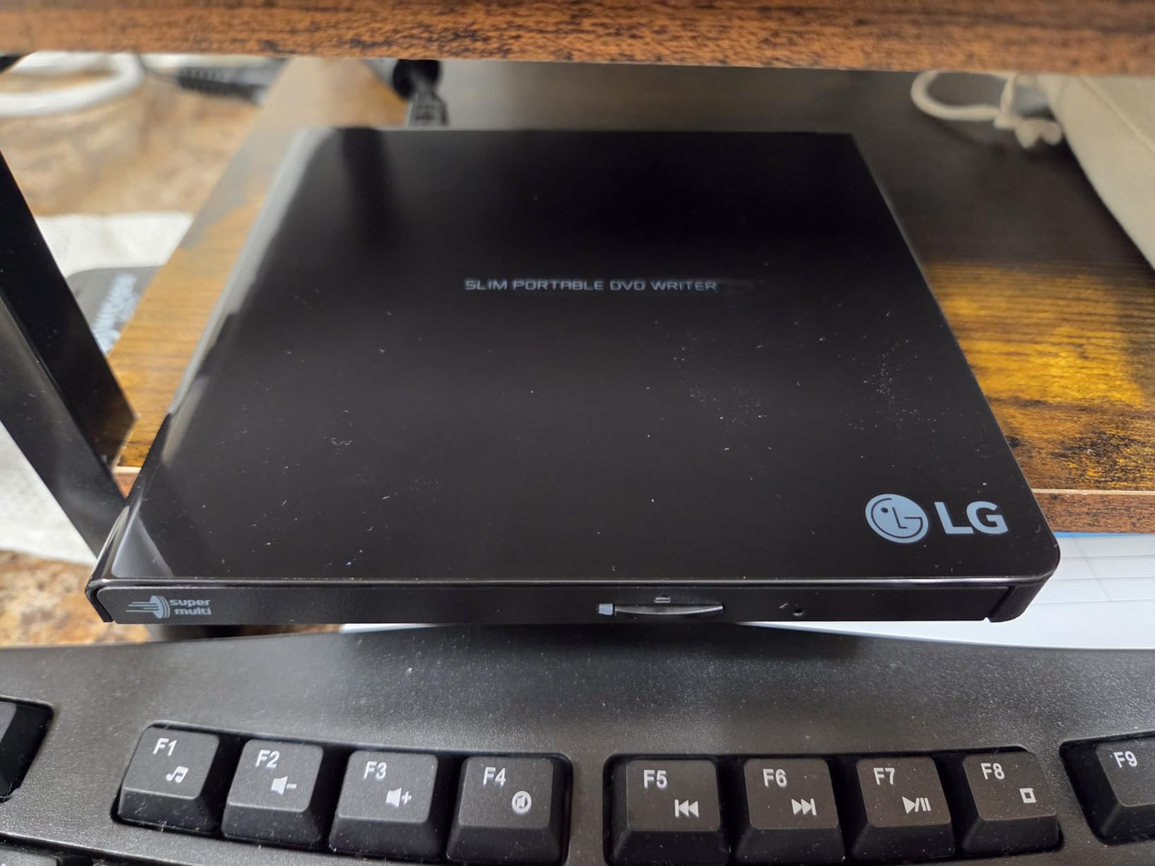 LG GP65NB78 8X USB 2.0 Super Multi Ultra Slim Portable DVD Writer Drive +/-RW External Drive with M-DISC Support - Black customer photo 2