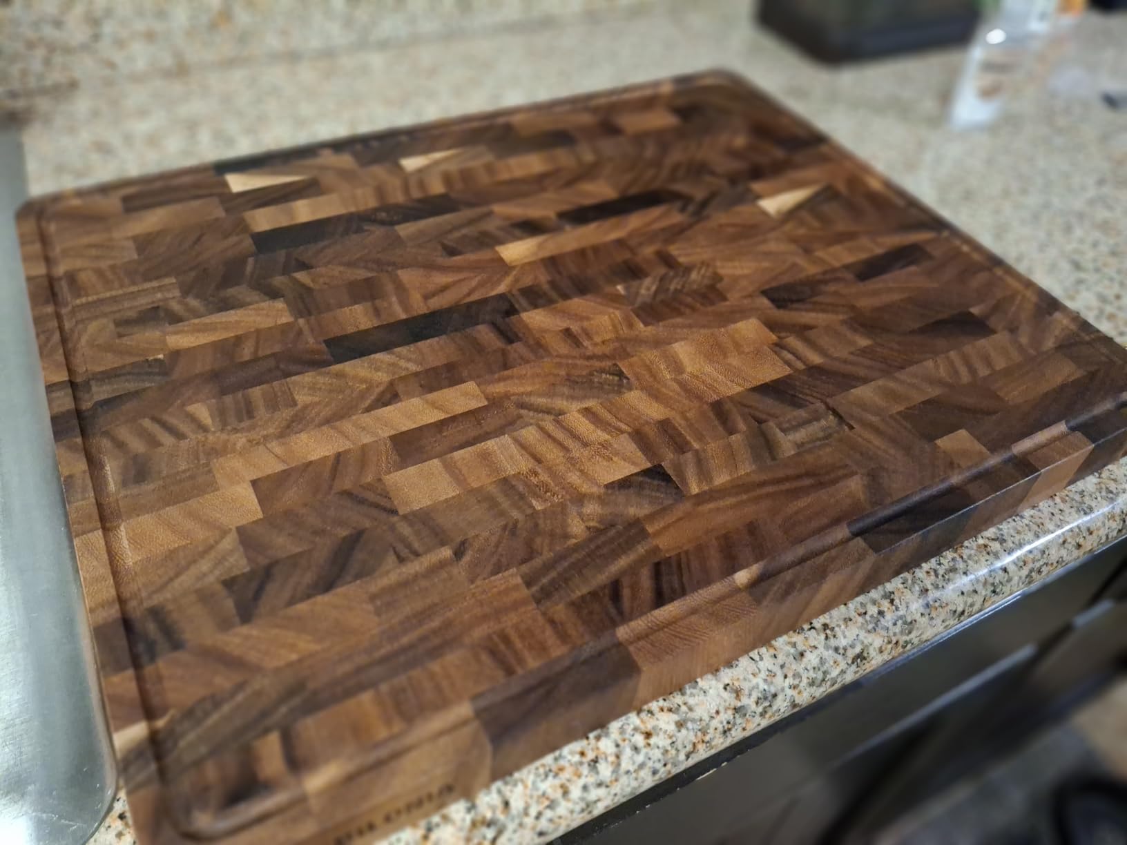 Large Walnut Wood Cutting Board for Kitchen, End Grain Chopping Boards customer photo 1