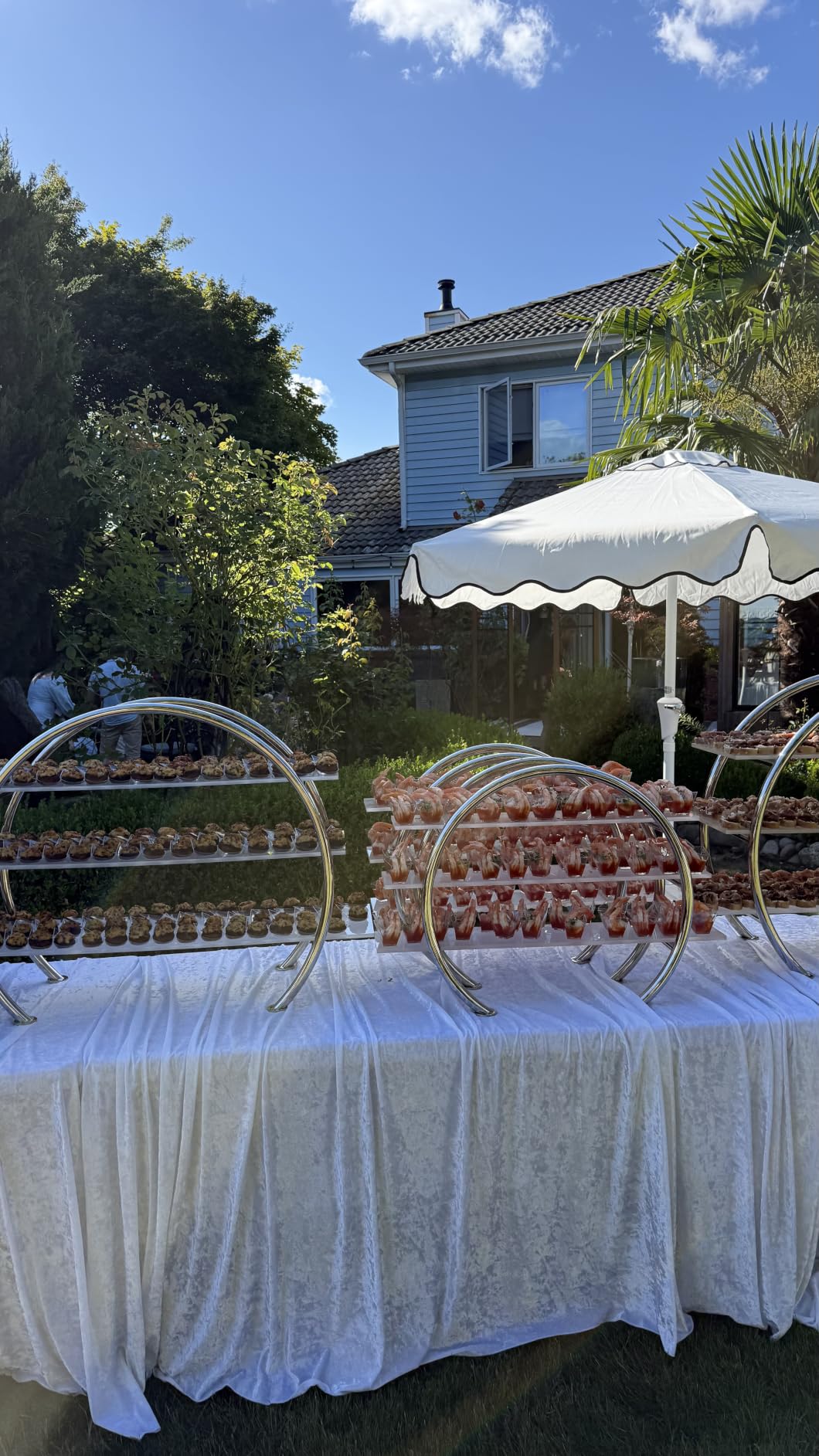 Best Choice Products Patio Market Umbrella with Wavy Trim, UV Fade Resistant 210g Canopy, Crank & Tilt, Wind Vent, Heavy-Duty Frame customer photo 2
