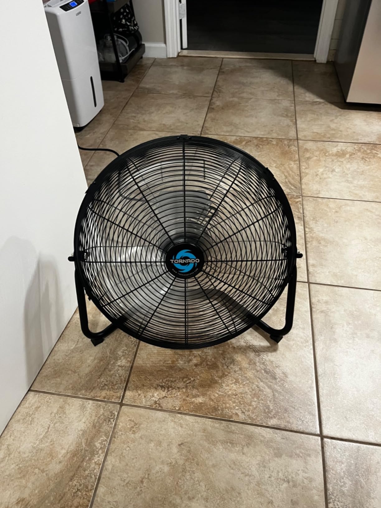 Tornado 20 Inch High Velocity Metal Floor Fan, 3-Speed Powerful Cooling, 120° Adjustable Tilt, 6.0 FT Cord, UL Safety Listed for Industrial, Commercial, and Home Use, Black customer photo 1