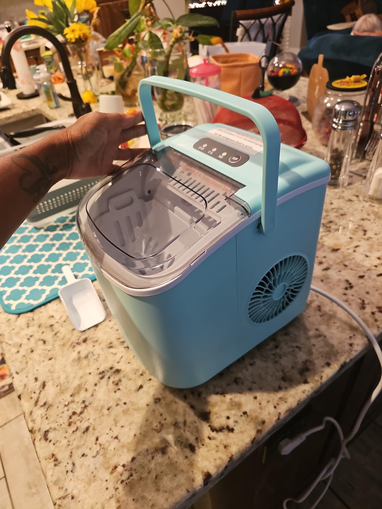 AGLUCKY Nugget Ice Maker Countertop with One-Touch Dispensing customer photo 1
