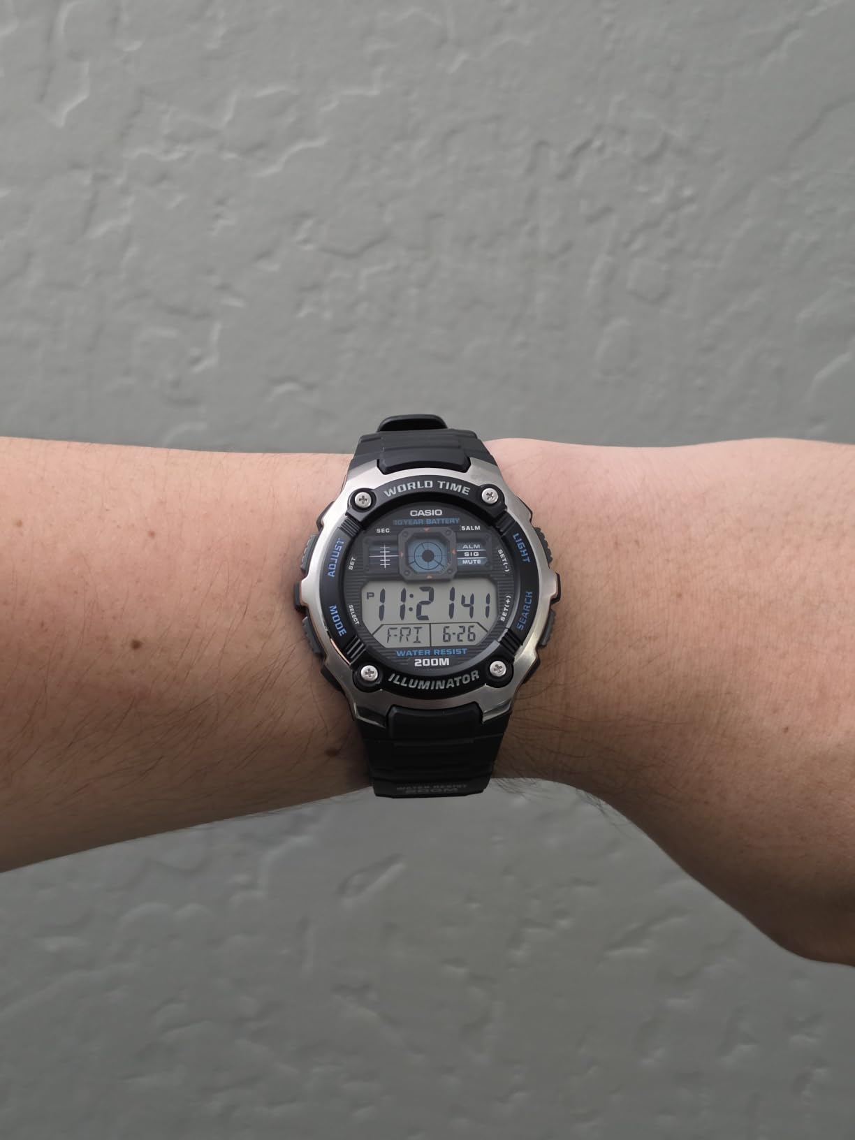 Casio Men's AE-2000W-1AV Digital Sport Watch, 200M Water Resistant, 10-Year CR2025 Battery, World Time, Mineral Glass, Stainless Steel & Resin Case, 1/100-Second Stopwatch, 5 Alarms, LED Light customer photo 2