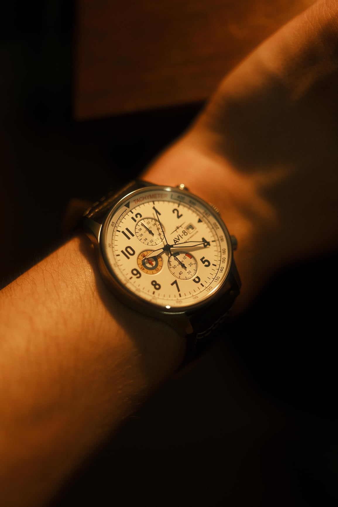 AVI-8 Hawker Hurricane Men's Pilot Watch – Classic Chronograph, Japanese Quartz Movement, Stainless Steel Case, Leather Strap, AV-4011 customer photo 2