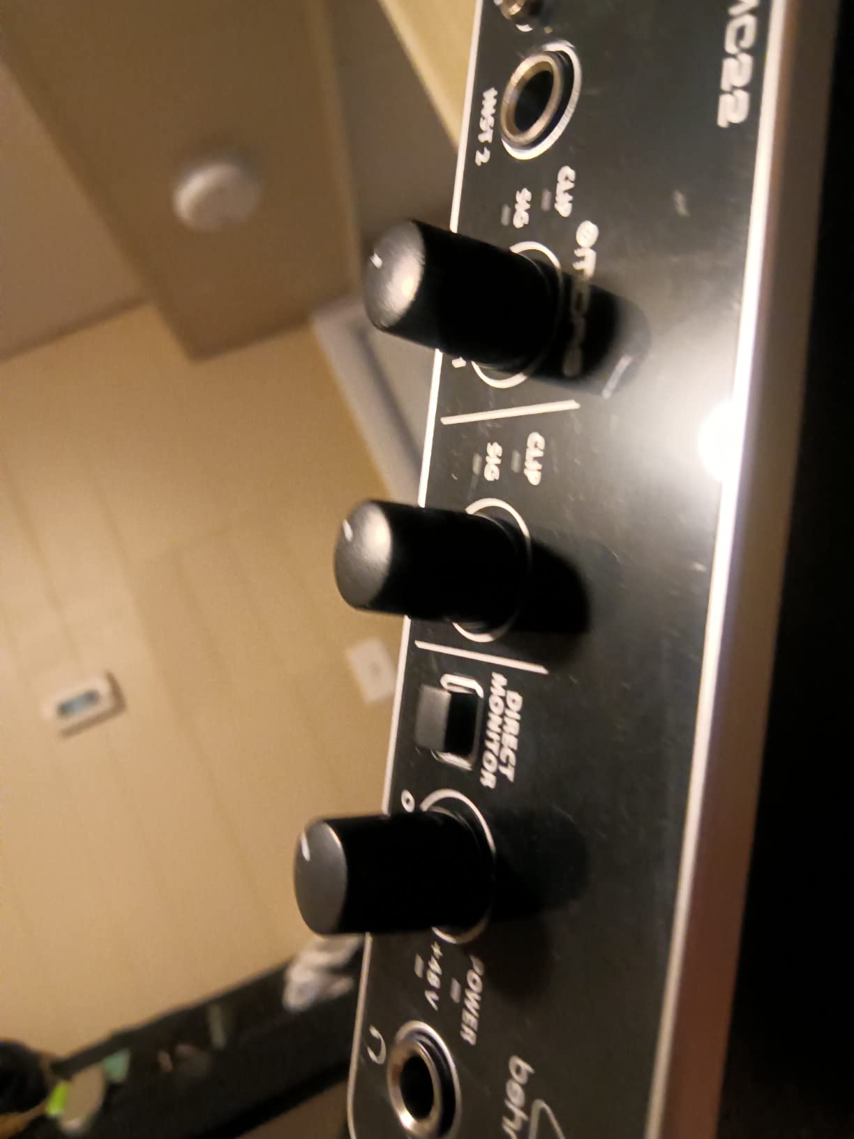 Behringer UMC22 Audiophile 2x2, 48 kHz USB Audio Interface with Midas Mic Preamplifier | For Recording Microphones and Instruments customer photo 1