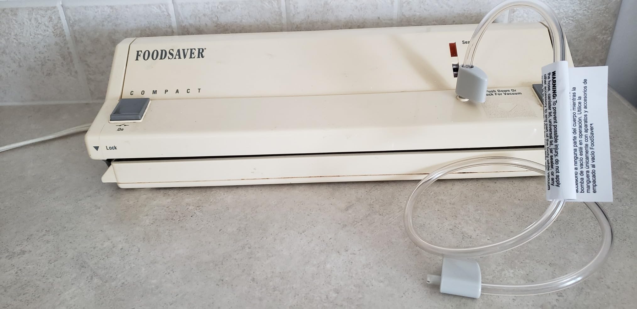 FoodSaver Plastic Jar Sealer for Vacuum Sealer Food Storage with Accessory Hose for Regular and Wide Mouth Mason Jars customer photo 1