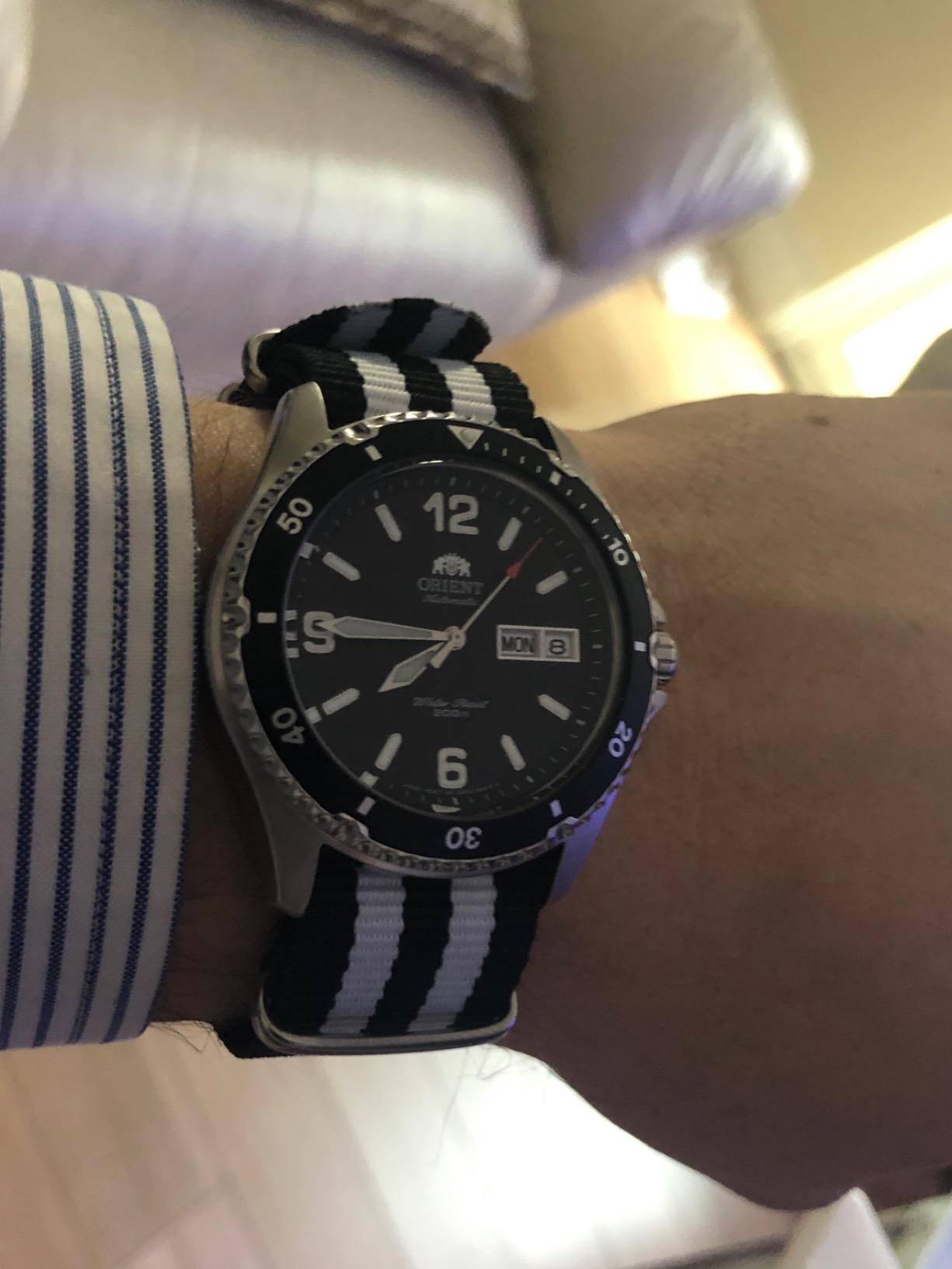 Orient Mako II | Automatic / Hand-Winding Movement | 41.5 mm Case Diameter | 200 m Water Resistance | Diver Style | Day & Date customer photo 2