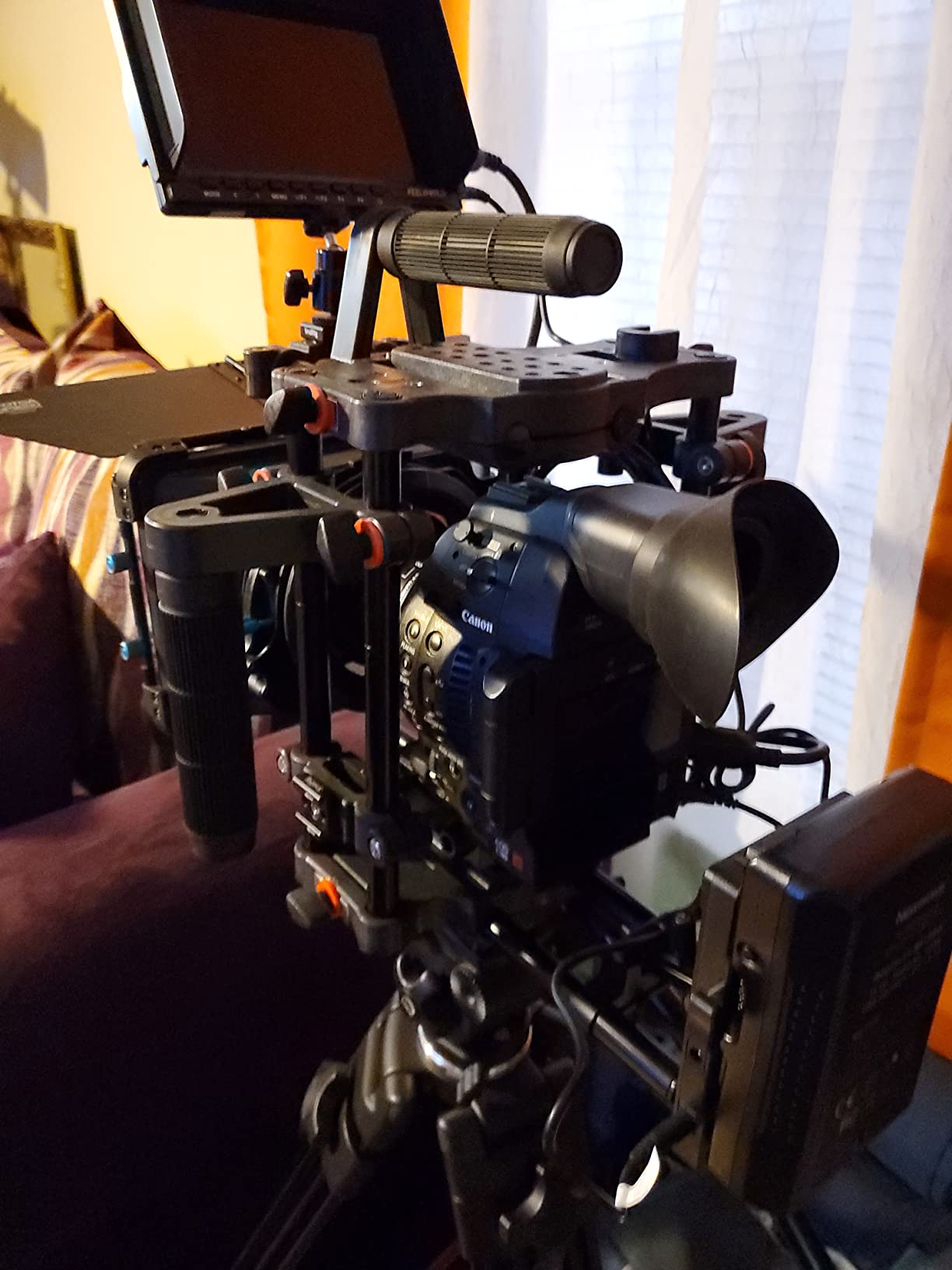 FC-CTH Power Camera Cage with Top Handle, Side Grips & 15mm Rods customer photo 1