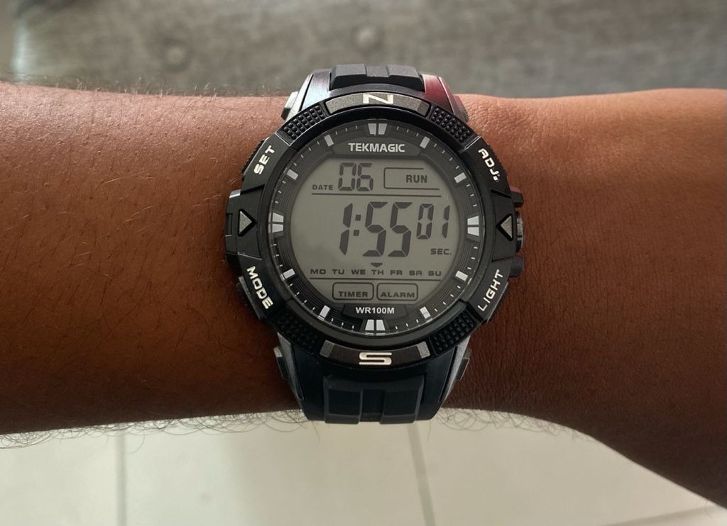 10 ATM Digital Submersible Unisex adult Diving Watch 100m Water Resistant Swimming Sport Wristwatch Luminous LCD Screen with Stopwatch Alarm Function customer photo 2