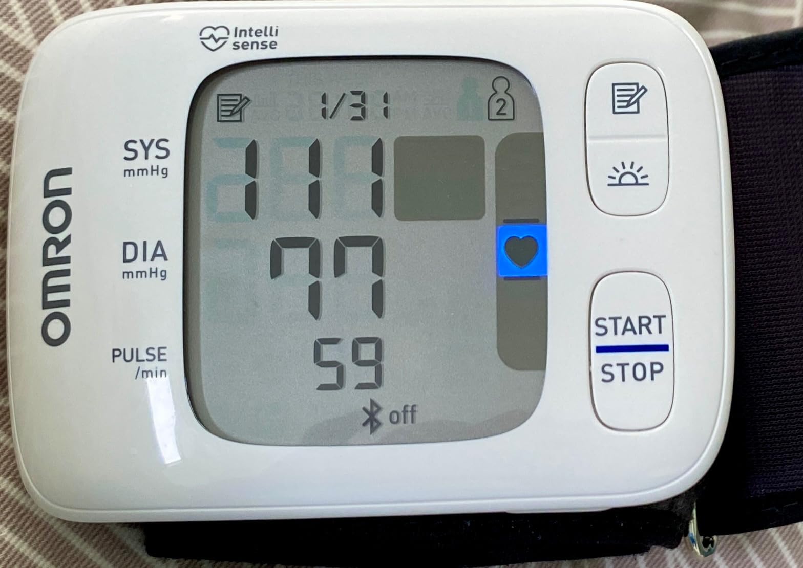 OMRON Gold Wireless Wrist Blood Pressure Monitor for Home Use customer photo 1