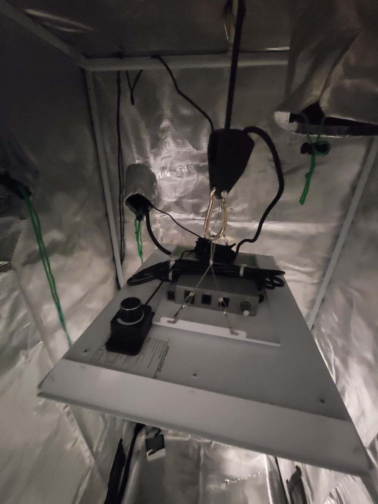 MARS HYDRO 3x3 Smart Grow Tent Kit with TS1000 with iControl Controller customer photo 2