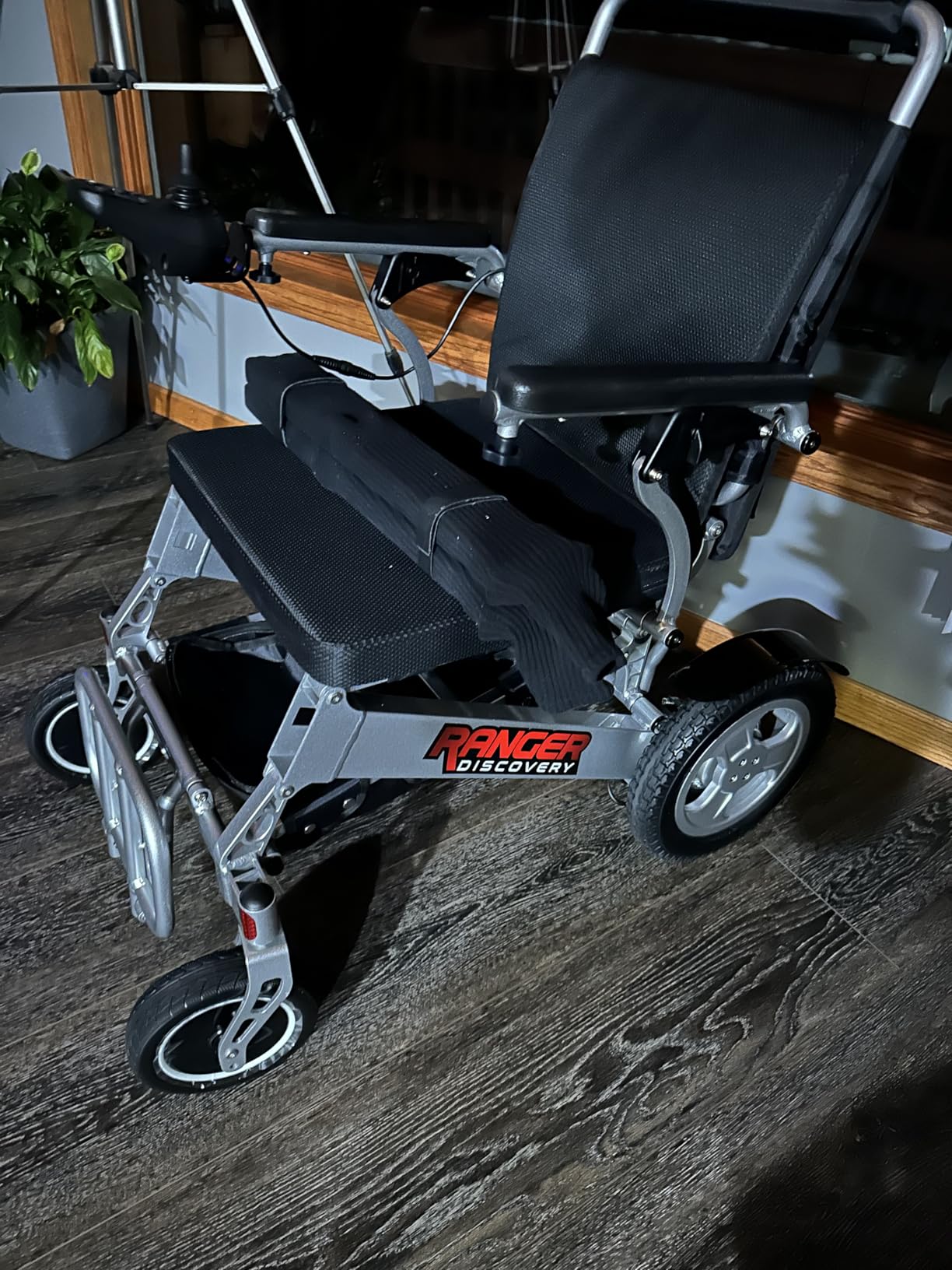 Porto Mobility Ranger Discovery XL Wide Seat Lightweight Foldable Heavy Duty Weatherproof Electric Wheelchair, Portable, only 50 lbs Powerful Motors All Terrain Folding Power Wheelchair (XL Wide Seat) customer photo 1
