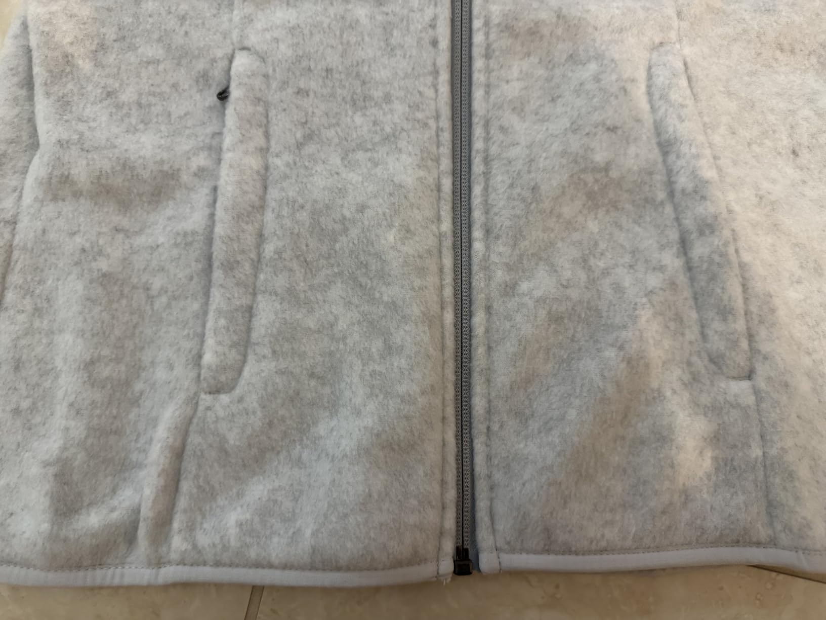 Amazon Essentials Women's Classic-Fit Full-Zip Polar Soft Fleece Jacket, Outerwear Coat with Cuffs (Available in Plus Size) customer photo 1