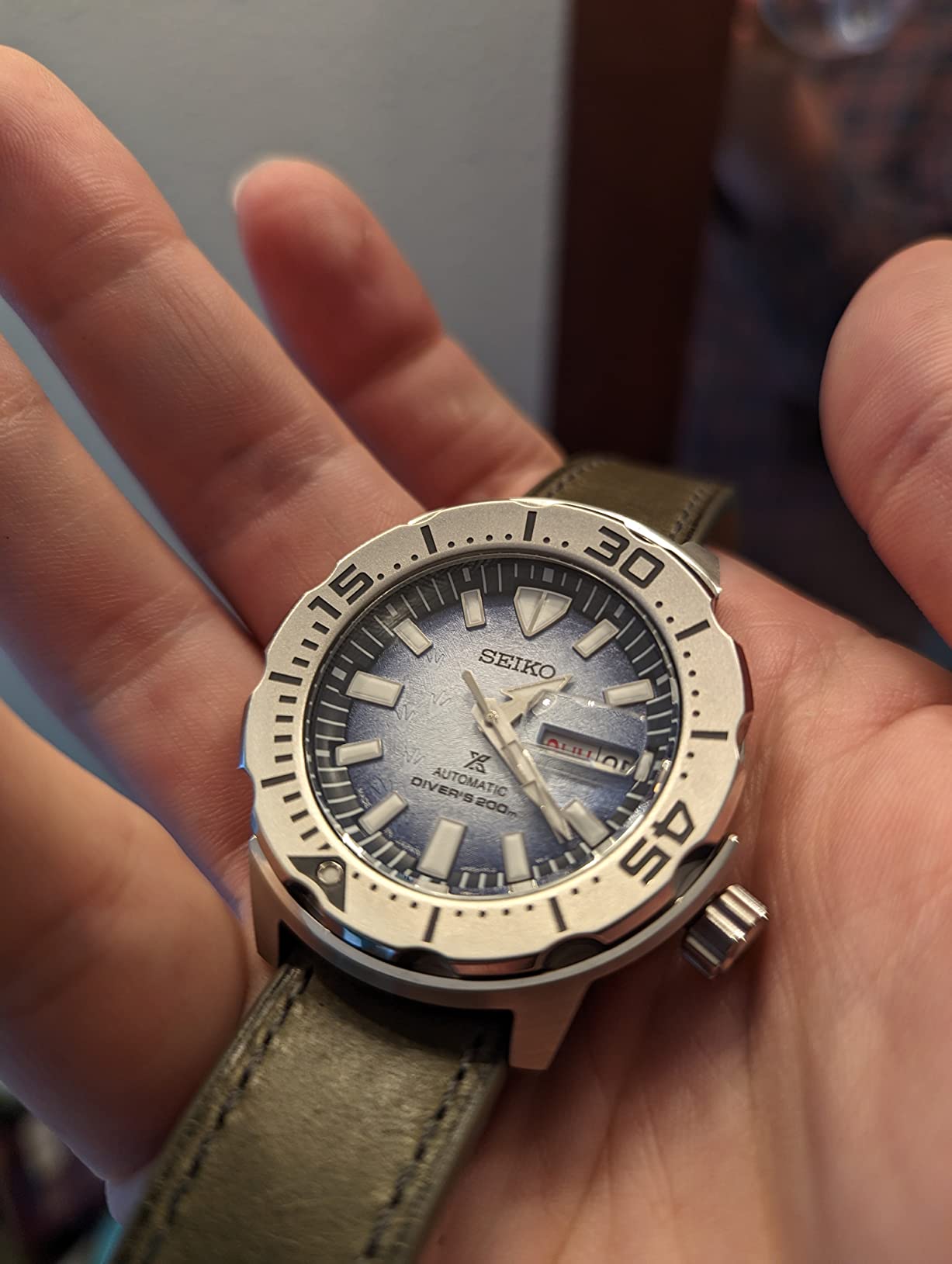 Seiko SRPG57 Men's - Prospex - Automatic Diver Watch, Blue Dial, Stainless Steel, 200M Water Resistant with Day/Date Display customer photo 2