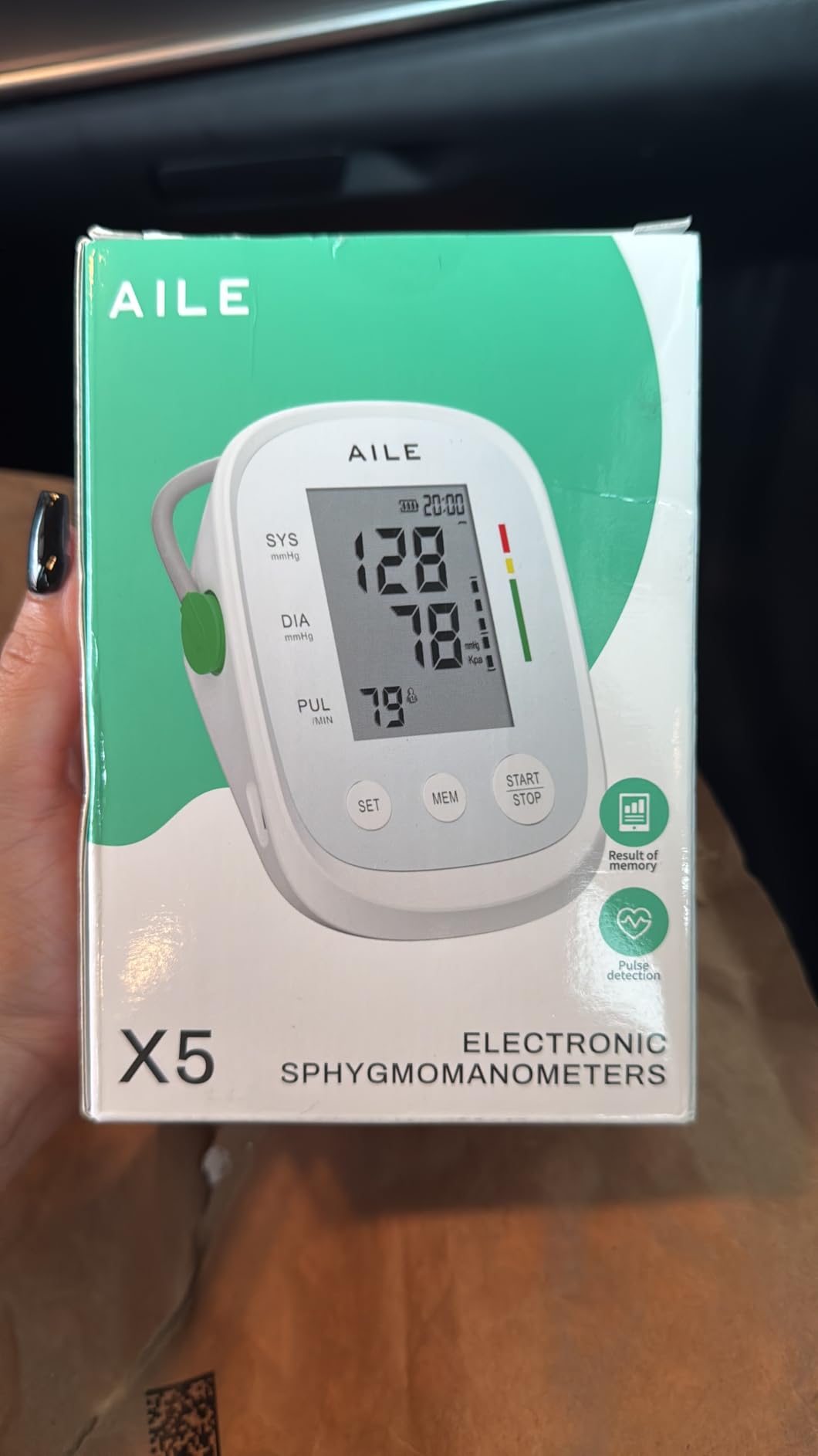 AILE FDA Cleared Blood Pressure Monitor - Home Monitoring 2x99 Memory Track customer photo 1