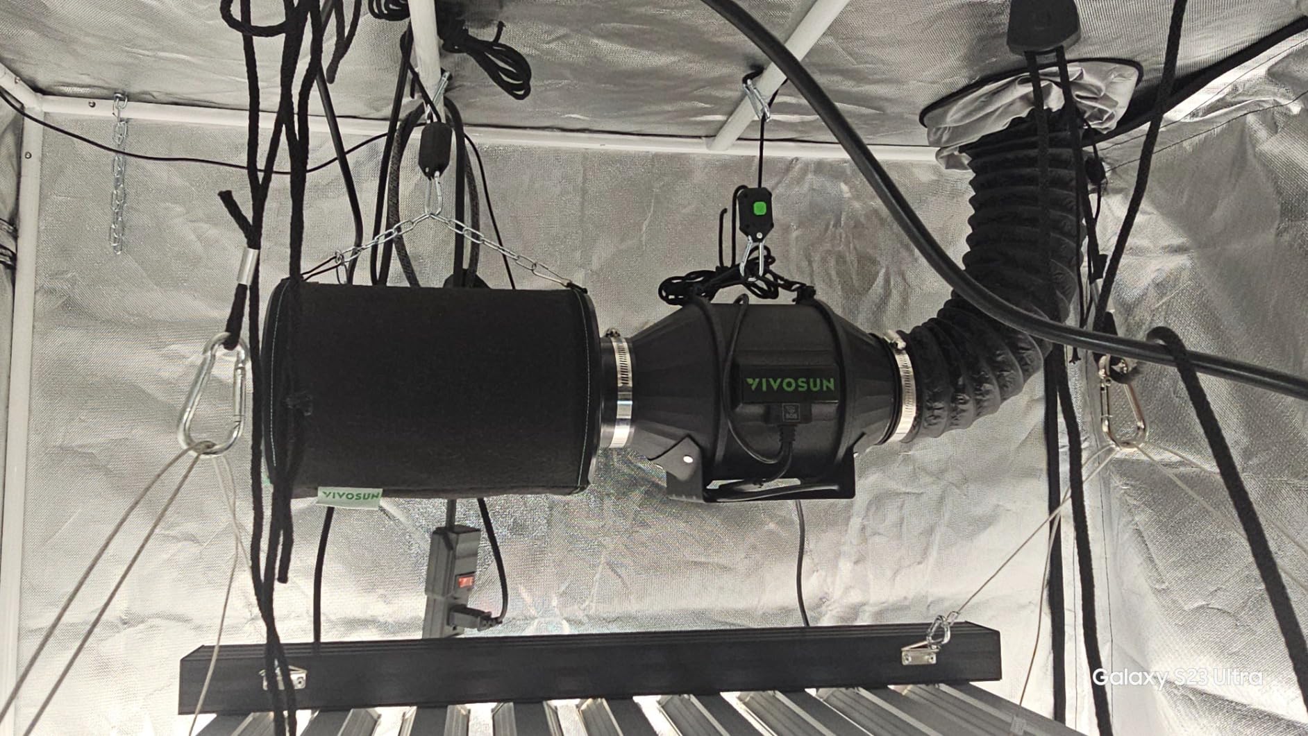VIVOSUN T4 Air Filtration Kit, Inline Fan, Controller, Carbon Filter, Duct customer photo 1