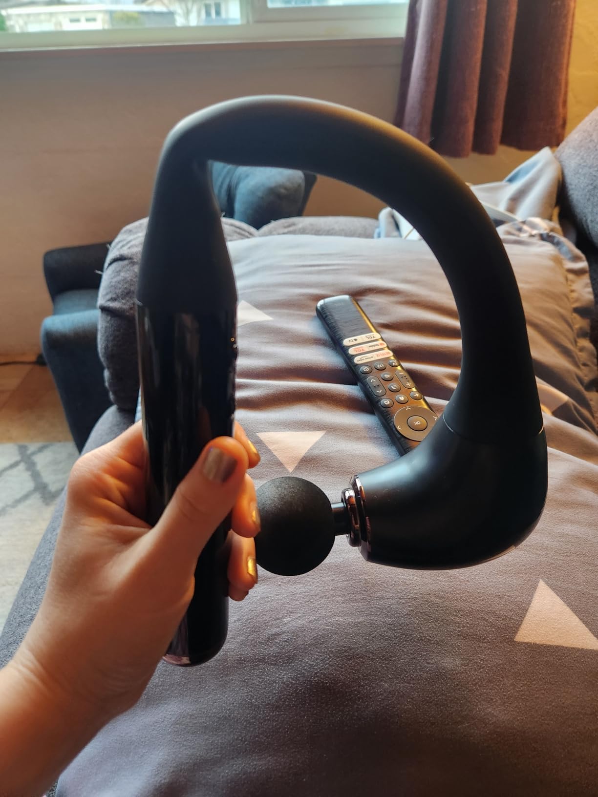 Fronnor Massage Gun Deep Tissue with Extended Handle Revolutionary U-Shaped Back Massager Body Massager for Neck,Shoulder,Leg customer photo 1