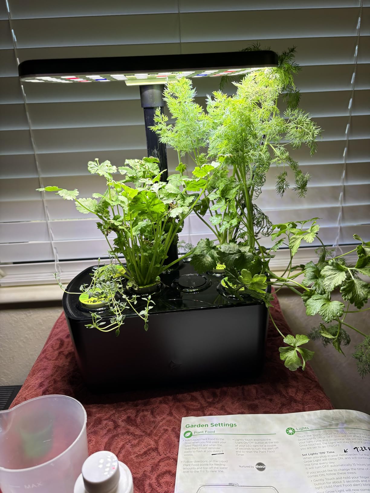 AeroGarden Harvest Lite, Black customer photo 2