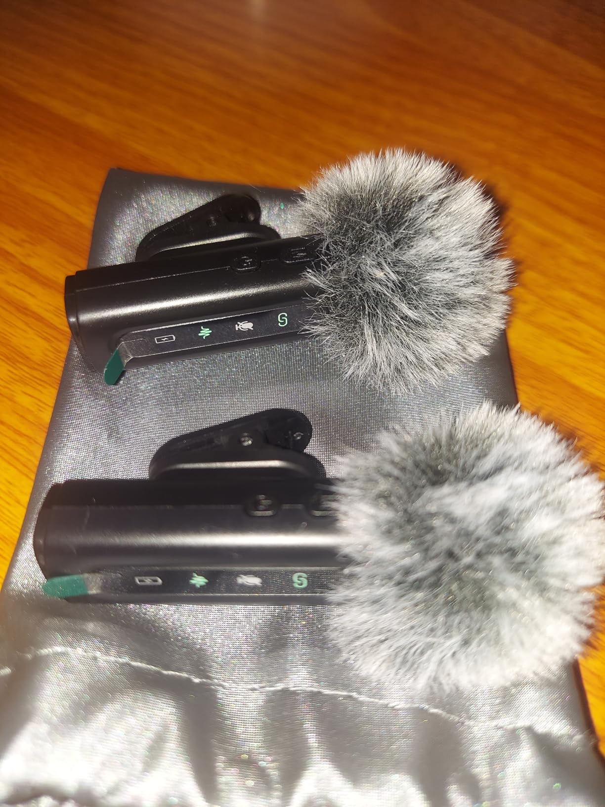 USB C Lavalier Microphone Wireless Mini Mic for Type-C Android Phone/Tablet/PC Video Recording Clip-on Mics with Rotatable Clip&Denoise Recording, Ideal for Vlog Tiktok Youtube Podcast Content Creator customer photo 2