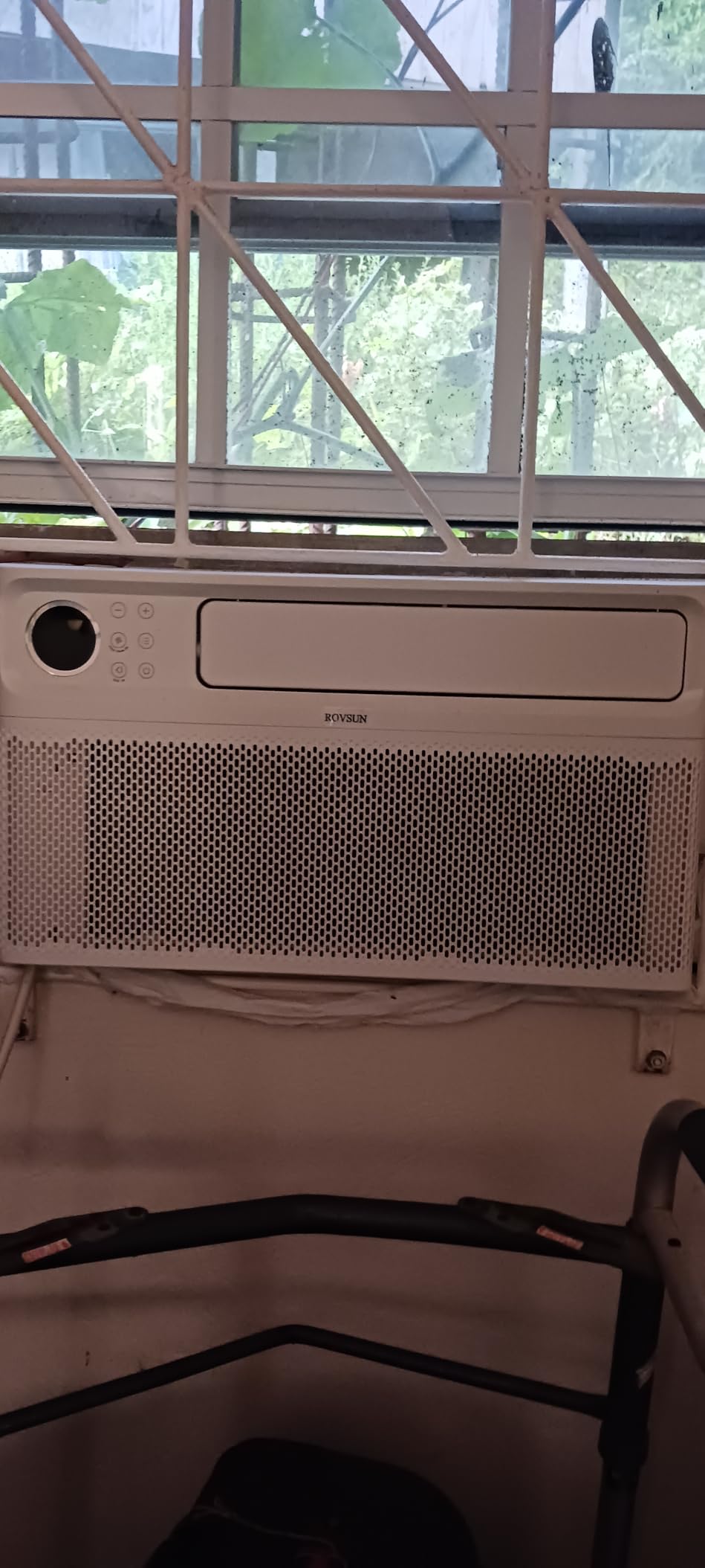 ROVSUN 10000 BTU Window Air Conditioner with Inverter Compressor, AC Unit for Window with Remote Control, Timer Function & Pre-Installed Side Panels for Easy Operation & Installation, 115V/60Hz customer photo 2