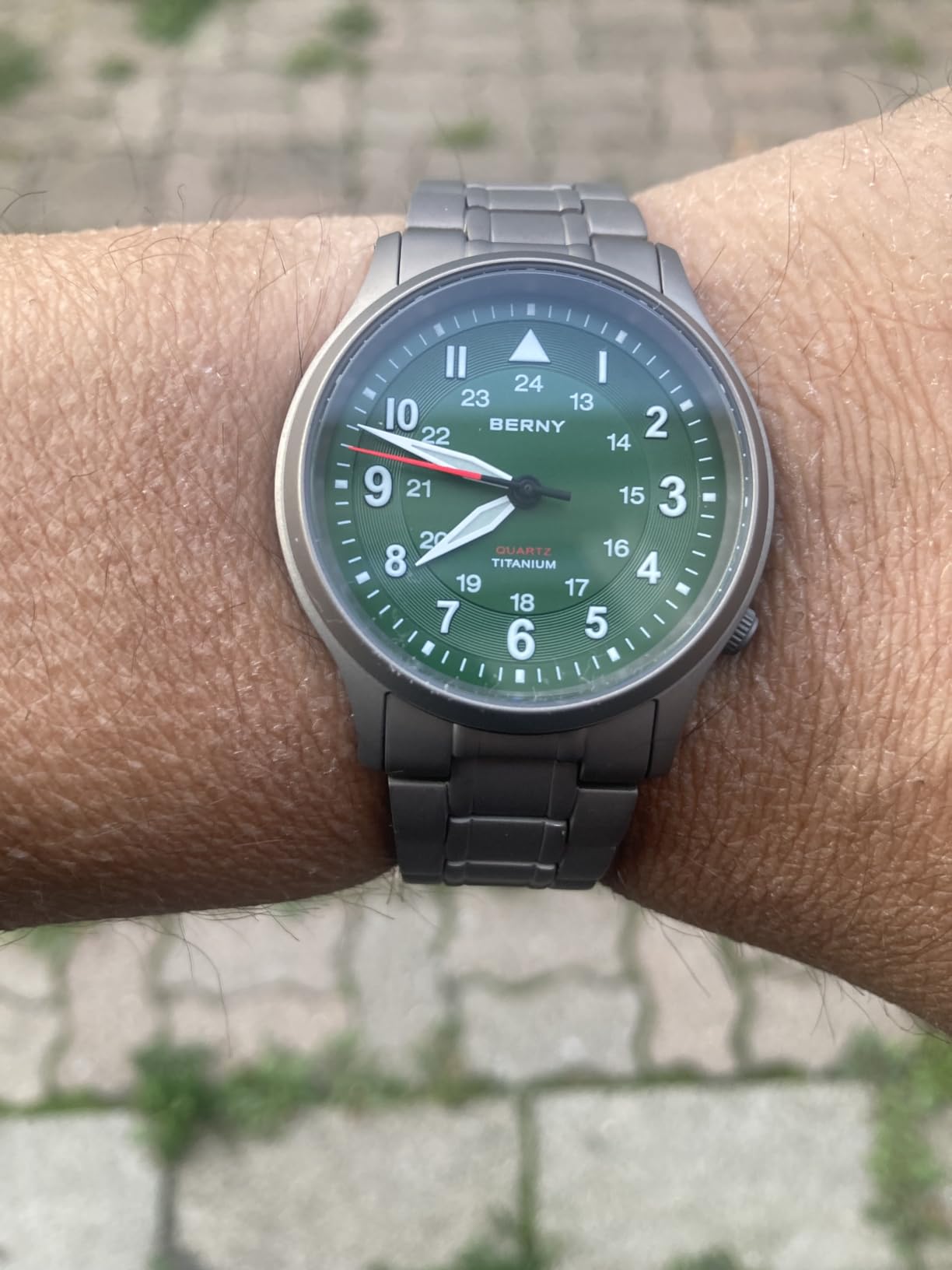 BERNY Titanium Field Watch for Men, Unisex Quartz 5ATM Waterproof Luminous customer photo 1