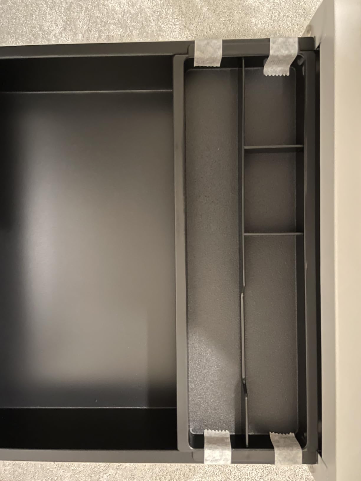 Guizeeopo 3 Drawer File Cabinet with Lock, File Cabinets for Home Office,Under Desk Cabinet, Locking File Cabinet for A4/Letter/Legal, Fully Assembled Expect Casters, Matte White customer photo 2