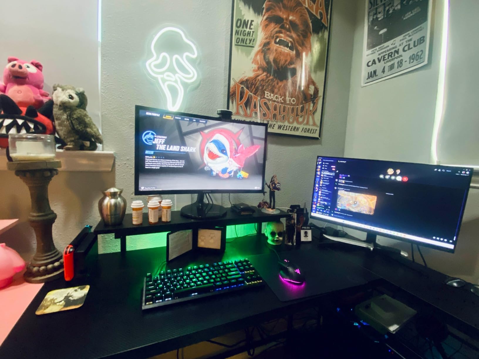 Bestier 42-Inch L-Shaped Computer Desk with Charging & LED, Black customer photo 2