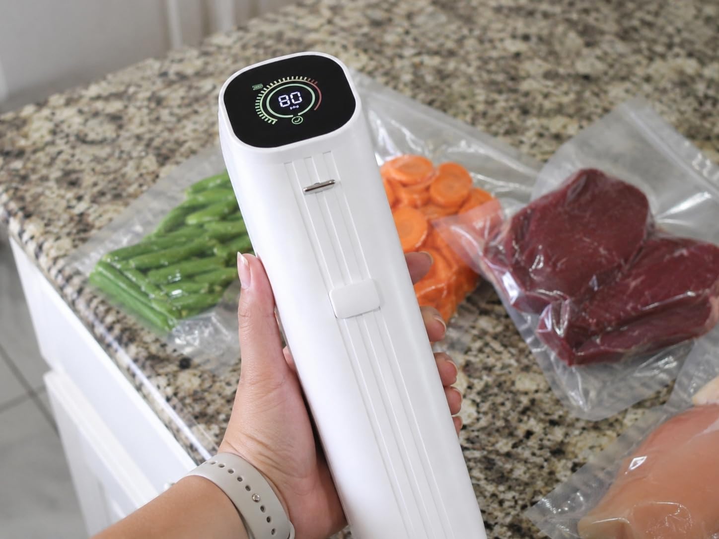 Compact Vacuum Sealer for Food (Vacuum Sealer Machine + 30 Reusable Vacuum Bags) Powerful Handheld Vacuum Sealer Machine, Featuring LED Pressure Display, Portable Food Sealer customer photo 1
