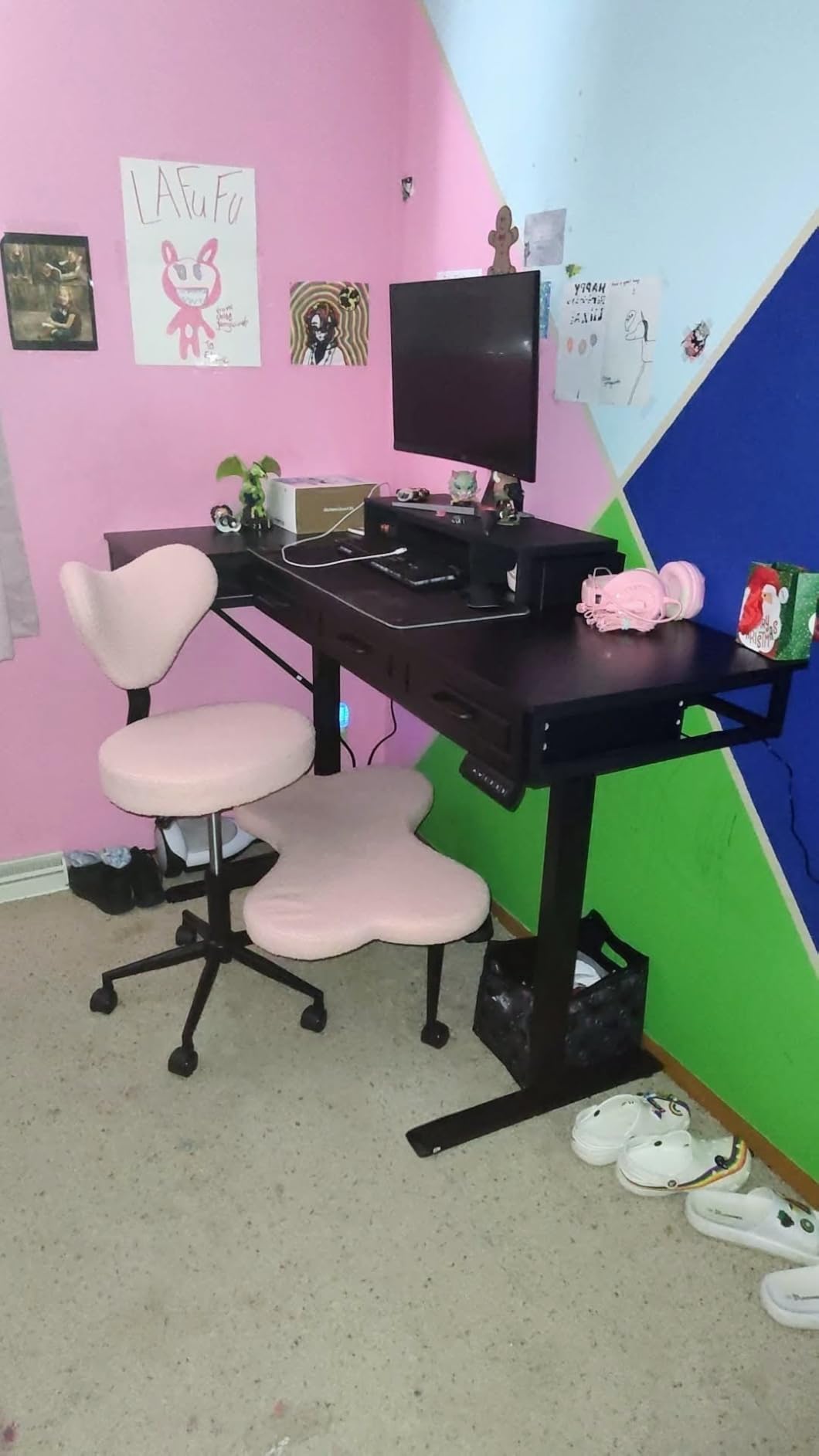 OffiGo 55 Inch L Shaped Standing Desk with 4 Wooden Drawers, White customer photo 2