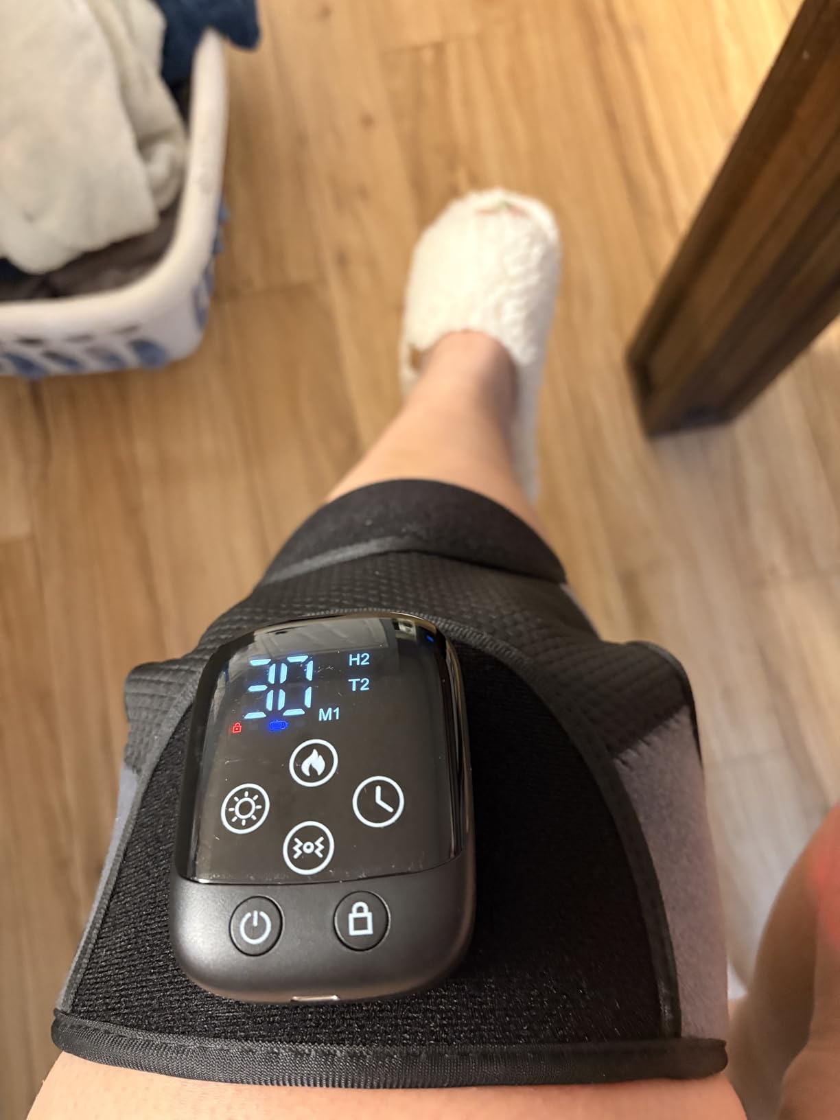 LTW Knee Massager with Heat, Red Light & Vibration customer photo 2