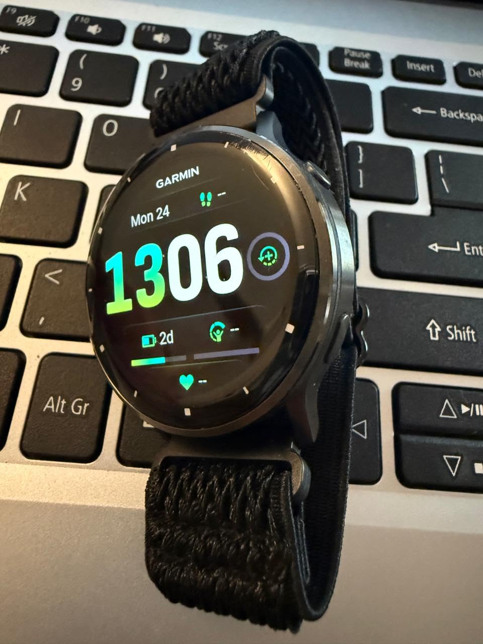 Garmin Venu® 4, Advanced Fitness Smartwatch, 41mm, Black Silicone customer photo 2