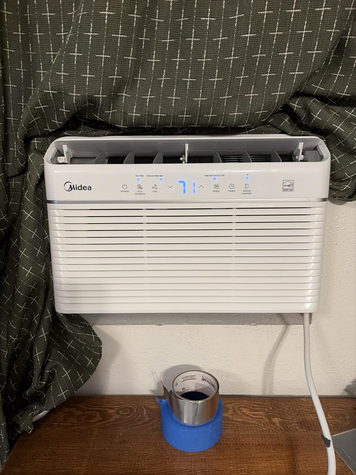 Midea 12,000 BTU Window Air Conditioner with Heat, 550 Sq Ft customer photo 1