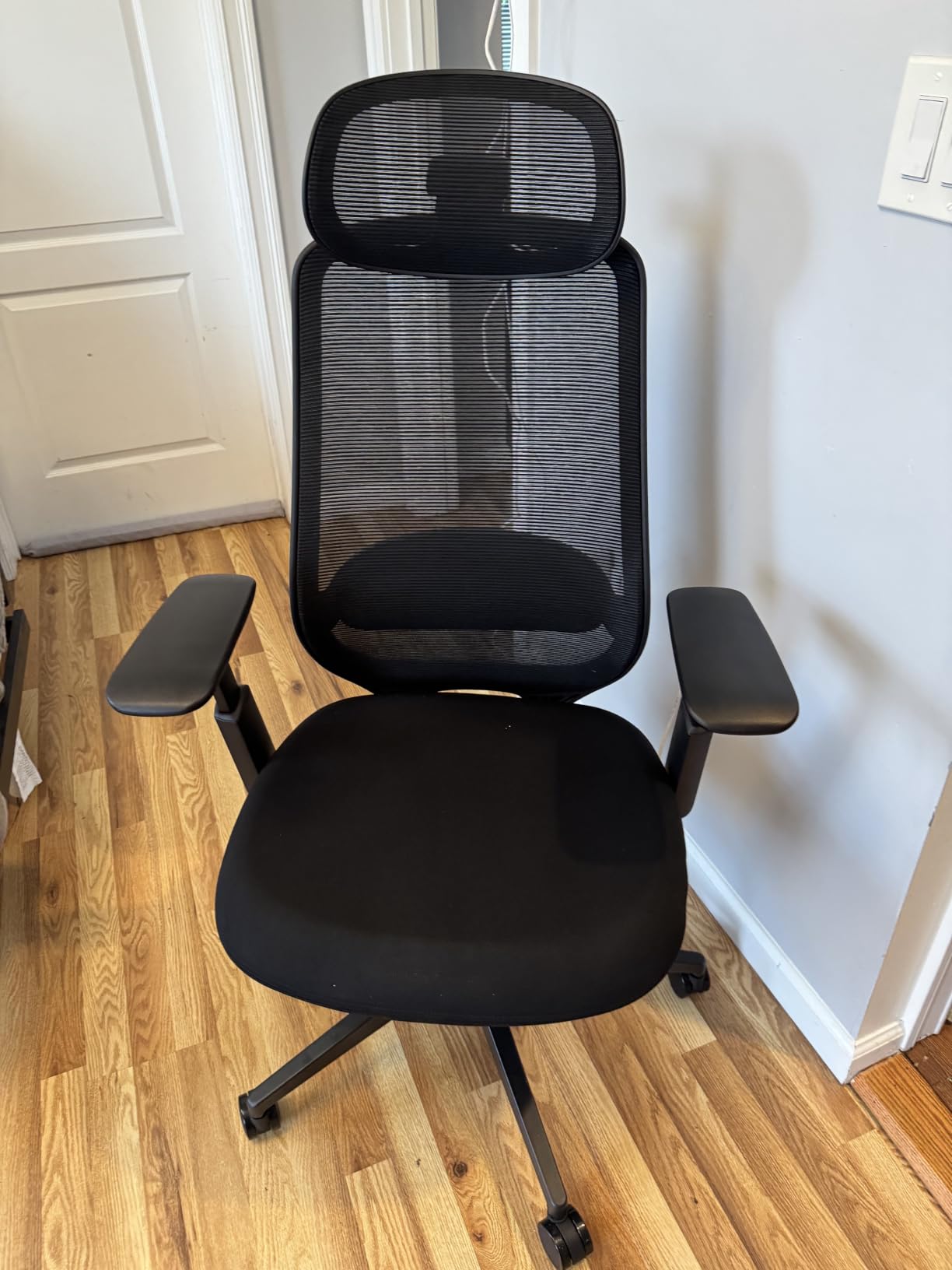 ProtoArc EC200 Ergonomic Office Chair with Adjustable Seat Depth customer photo 1
