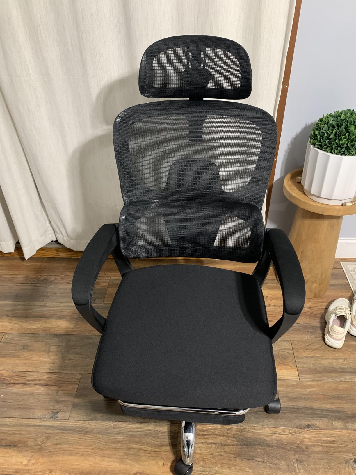 Ergonomic Office Chair with Footrest, 90-145° Reclining Mesh Desk Chair customer photo 1